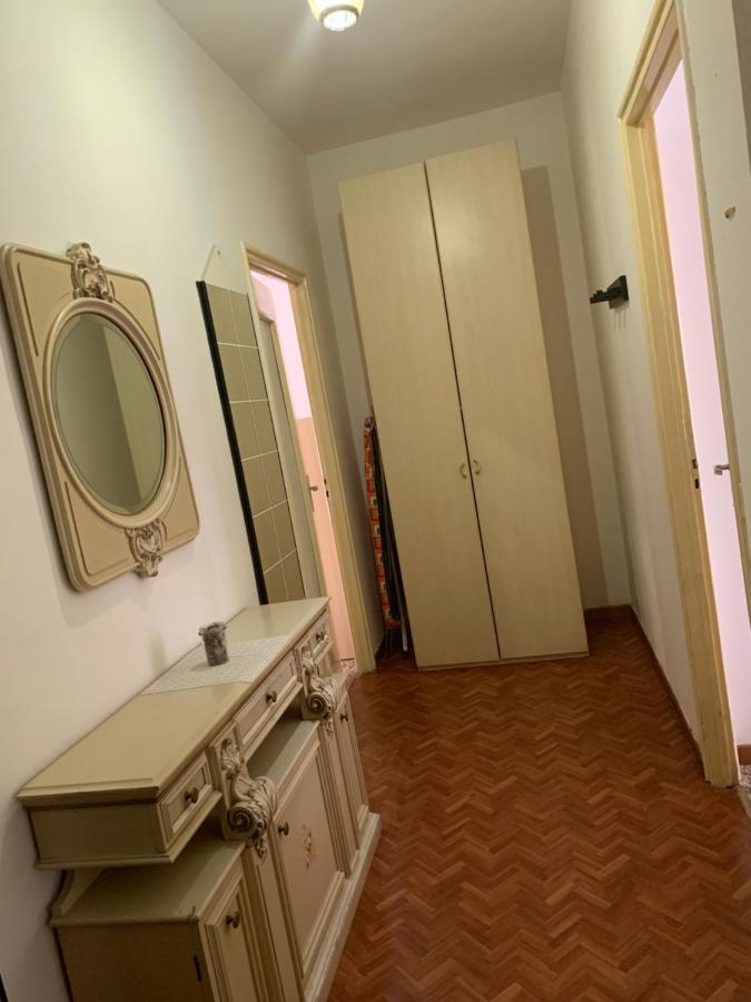 Casaury-Torinometrostop Kültér fotó